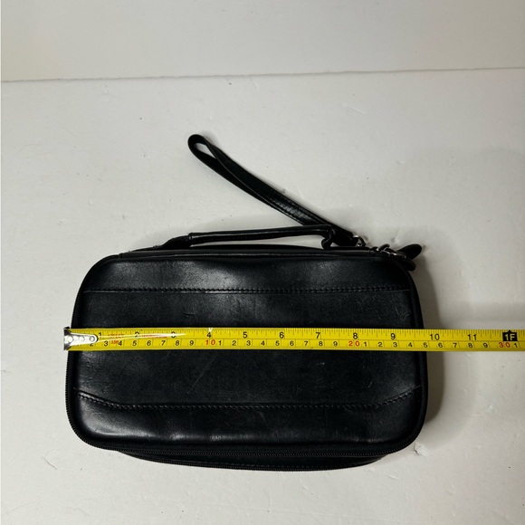 L.L. Bean Vintage Black Leather travel Passport Document organizer wristlet - Picture 11 of 12